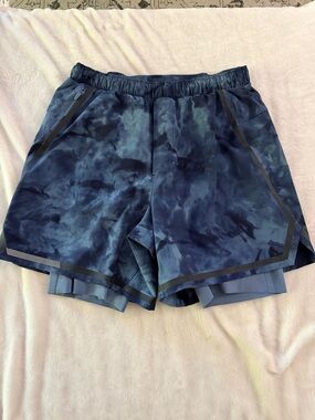 LULULEMON LAB SURGE SHORT 6" LINED ONYX BLUE / BLACK Tidal Wash, Size Medium